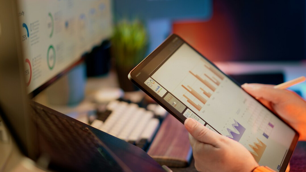 data analytics dashboard